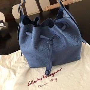 NWT Salvatore Ferragamo Carla leather bucket bag